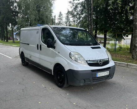 Білий Опель Віваро, об'ємом двигуна 0 л та пробігом 400 тис. км за 8200 $, фото 1 на Automoto.ua