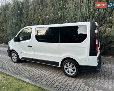 Белый Опель Виваро, объемом двигателя 1.6 л и пробегом 215 тыс. км за 17450 $, фото 6 на Automoto.ua