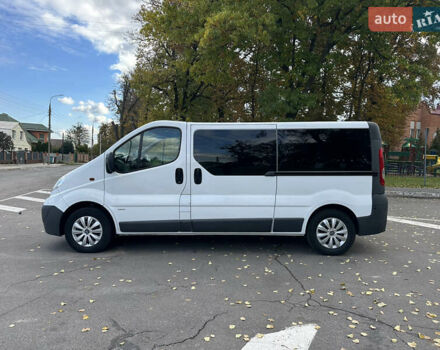 Білий Опель Віваро, об'ємом двигуна 2 л та пробігом 261 тис. км за 14700 $, фото 26 на Automoto.ua