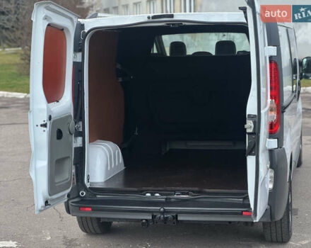 Белый Опель Виваро, объемом двигателя 2 л и пробегом 187 тыс. км за 15333 $, фото 13 на Automoto.ua