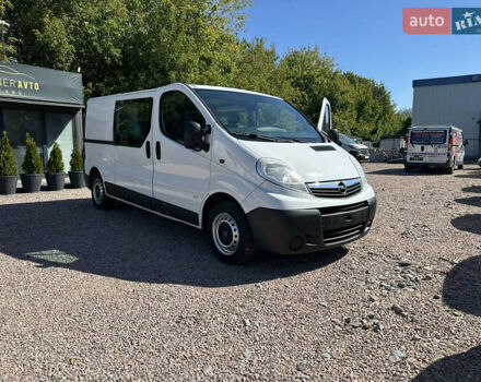 Белый Опель Виваро, объемом двигателя 2 л и пробегом 210 тыс. км за 14599 $, фото 10 на Automoto.ua