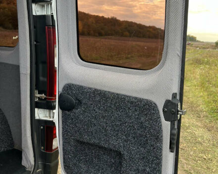 Опель Віваро 2014 у Львові на Automoto.ua Білий Опель Віваро, об'ємом двигуна 1.6 л та пробігом 280 тис. км за 344 $, фото 12 на Automoto.ua