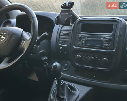 Белый Опель Виваро, объемом двигателя 1.6 л и пробегом 215 тыс. км за 17450 $, фото 13 на Automoto.ua