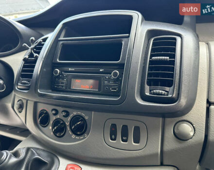 Білий Опель Віваро, об'ємом двигуна 2 л та пробігом 261 тис. км за 14700 $, фото 55 на Automoto.ua