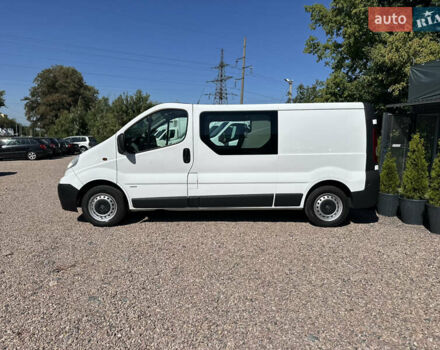 Белый Опель Виваро, объемом двигателя 2 л и пробегом 210 тыс. км за 14599 $, фото 5 на Automoto.ua