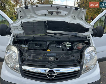 Білий Опель Віваро, об'ємом двигуна 2 л та пробігом 261 тис. км за 14700 $, фото 58 на Automoto.ua