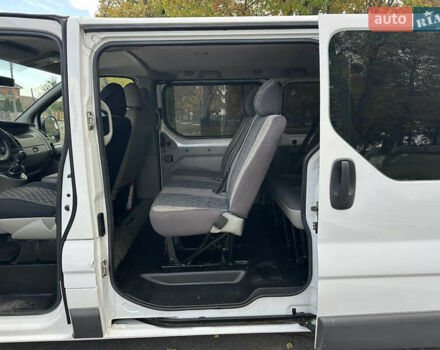 Білий Опель Віваро, об'ємом двигуна 2 л та пробігом 261 тис. км за 14700 $, фото 34 на Automoto.ua