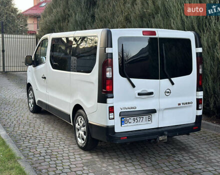 Белый Опель Виваро, объемом двигателя 1.6 л и пробегом 215 тыс. км за 17450 $, фото 5 на Automoto.ua