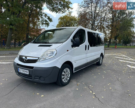 Білий Опель Віваро, об'ємом двигуна 2 л та пробігом 261 тис. км за 14700 $, фото 23 на Automoto.ua