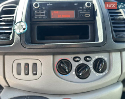 Опель Віваро 2014 у Рівному на Automoto.ua Білий Опель Віваро, об'ємом двигуна 2 л та пробігом 210 тис. км за 13950 $, фото 16 на Automoto.ua