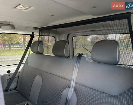 Білий Опель Віваро, об'ємом двигуна 2 л та пробігом 261 тис. км за 14700 $, фото 38 на Automoto.ua