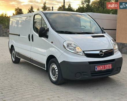 Белый Опель Виваро, объемом двигателя 2 л и пробегом 161 тыс. км за 13900 $, фото 10 на Automoto.ua