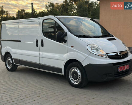 Белый Опель Виваро, объемом двигателя 2 л и пробегом 161 тыс. км за 13900 $, фото 12 на Automoto.ua