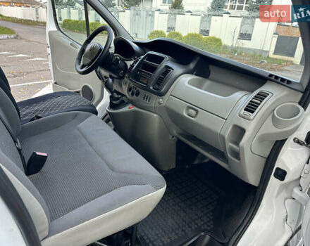 Білий Опель Віваро, об'ємом двигуна 2 л та пробігом 261 тис. км за 14700 $, фото 53 на Automoto.ua