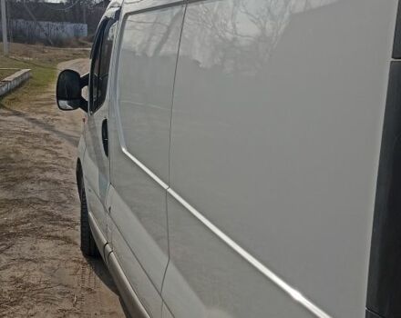 Білий Опель Віваро, об'ємом двигуна 2 л та пробігом 179 тис. км за 12500 $, фото 4 на Automoto.ua