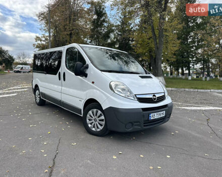 Білий Опель Віваро, об'ємом двигуна 2 л та пробігом 261 тис. км за 14700 $, фото 13 на Automoto.ua