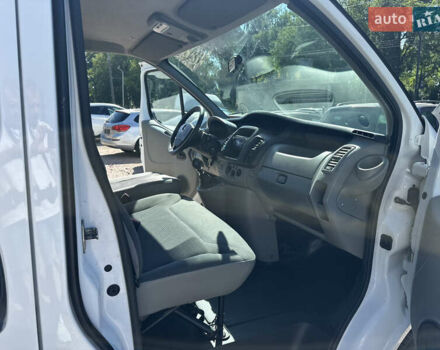 Опель Віваро 2014 у Рівному на Automoto.ua Білий Опель Віваро, об'ємом двигуна 2 л та пробігом 210 тис. км за 13950 $, фото 18 на Automoto.ua