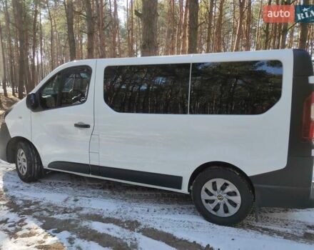 Белый Опель Виваро, объемом двигателя 1.6 л и пробегом 389 тыс. км за 12100 $, фото 5 на Automoto.ua