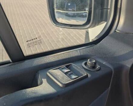 Білий Опель Віваро, об'ємом двигуна 1.6 л та пробігом 327 тис. км за 11800 $, фото 6 на Automoto.ua