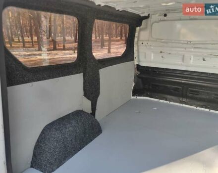 Белый Опель Виваро, объемом двигателя 1.6 л и пробегом 389 тыс. км за 12100 $, фото 26 на Automoto.ua