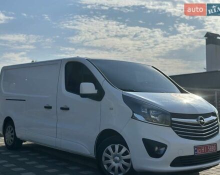 Белый Опель Виваро, объемом двигателя 1.6 л и пробегом 265 тыс. км за 12500 $, фото 2 на Automoto.ua