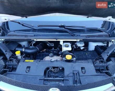 Белый Опель Виваро, объемом двигателя 1.6 л и пробегом 430 тыс. км за 11800 $, фото 22 на Automoto.ua