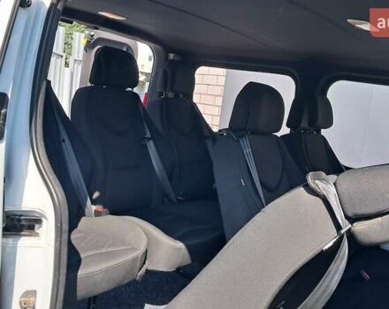 Белый Опель Виваро, объемом двигателя 1.6 л и пробегом 172 тыс. км за 15200 $, фото 6 на Automoto.ua