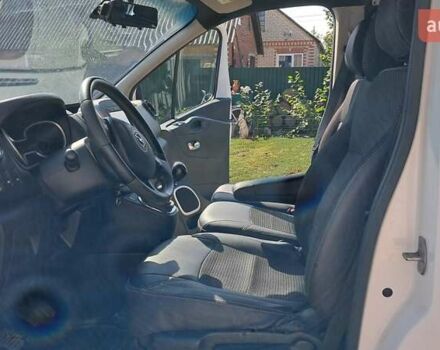 Белый Опель Виваро, объемом двигателя 1.6 л и пробегом 172 тыс. км за 15200 $, фото 8 на Automoto.ua