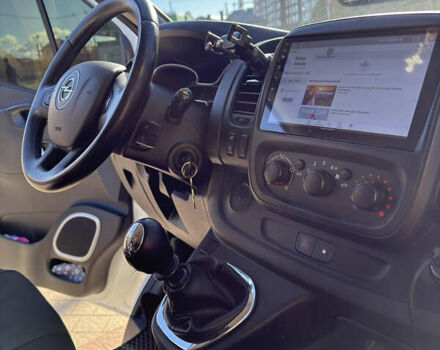 Білий Опель Віваро, об'ємом двигуна 1.6 л та пробігом 243 тис. км за 16200 $, фото 22 на Automoto.ua