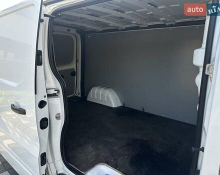 Белый Опель Виваро, объемом двигателя 1.6 л и пробегом 265 тыс. км за 12500 $, фото 22 на Automoto.ua