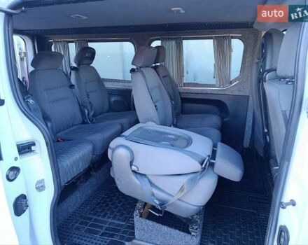 Белый Опель Виваро, объемом двигателя 1.6 л и пробегом 430 тыс. км за 11800 $, фото 19 на Automoto.ua