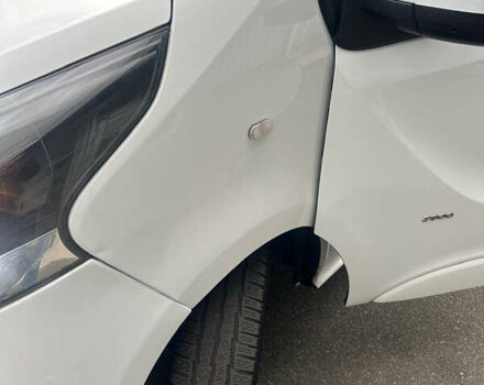 Белый Опель Виваро, объемом двигателя 1.6 л и пробегом 260 тыс. км за 16000 $, фото 9 на Automoto.ua