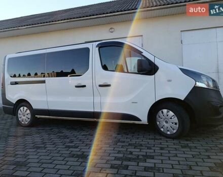 Белый Опель Виваро, объемом двигателя 1.6 л и пробегом 430 тыс. км за 11800 $, фото 9 на Automoto.ua