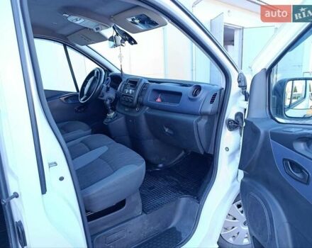 Белый Опель Виваро, объемом двигателя 1.6 л и пробегом 430 тыс. км за 11800 $, фото 15 на Automoto.ua