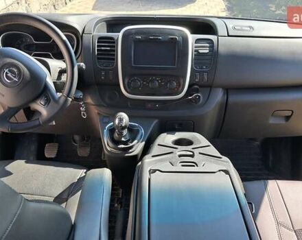 Белый Опель Виваро, объемом двигателя 1.6 л и пробегом 172 тыс. км за 15200 $, фото 9 на Automoto.ua