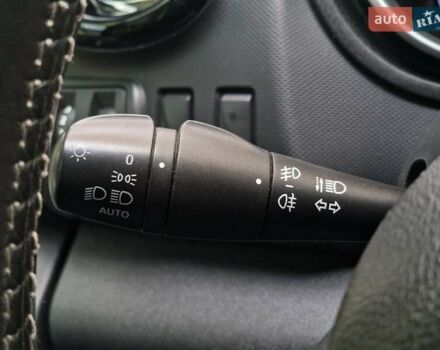Белый Опель Виваро, объемом двигателя 1.6 л и пробегом 192 тыс. км за 14990 $, фото 58 на Automoto.ua