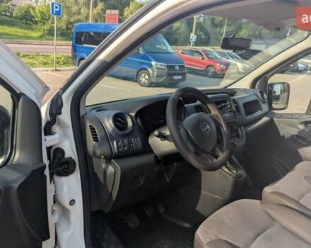 Білий Опель Віваро, об'ємом двигуна 1.6 л та пробігом 327 тис. км за 11800 $, фото 9 на Automoto.ua