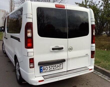 Белый Опель Виваро, объемом двигателя 1.6 л и пробегом 255 тыс. км за 16700 $, фото 7 на Automoto.ua