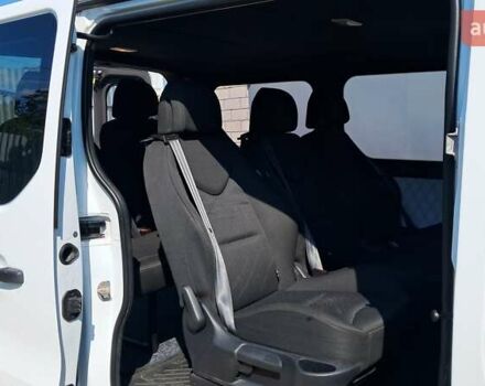 Белый Опель Виваро, объемом двигателя 1.6 л и пробегом 172 тыс. км за 15200 $, фото 5 на Automoto.ua