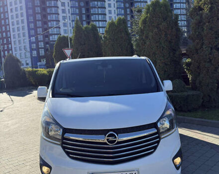 Білий Опель Віваро, об'ємом двигуна 1.6 л та пробігом 243 тис. км за 16200 $, фото 4 на Automoto.ua