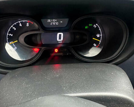 Белый Опель Виваро, объемом двигателя 1.6 л и пробегом 260 тыс. км за 16000 $, фото 13 на Automoto.ua