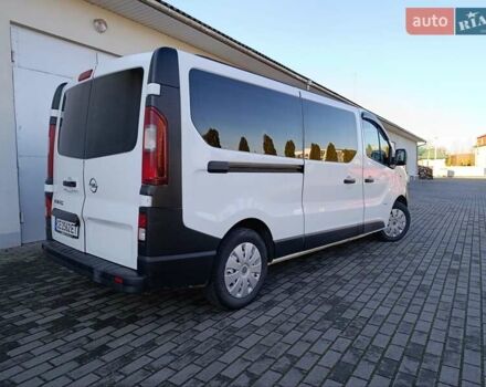 Белый Опель Виваро, объемом двигателя 1.6 л и пробегом 430 тыс. км за 11800 $, фото 27 на Automoto.ua