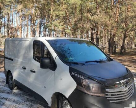 Белый Опель Виваро, объемом двигателя 1.6 л и пробегом 389 тыс. км за 12100 $, фото 6 на Automoto.ua