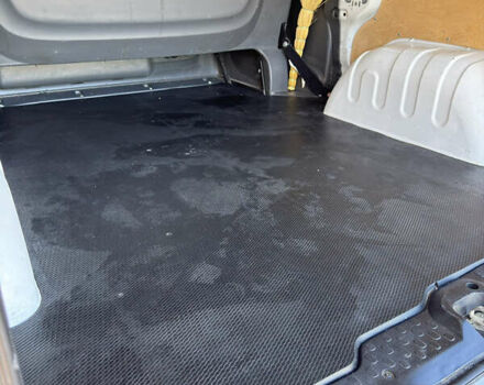 Білий Опель Віваро, об'ємом двигуна 1.6 л та пробігом 243 тис. км за 16200 $, фото 27 на Automoto.ua