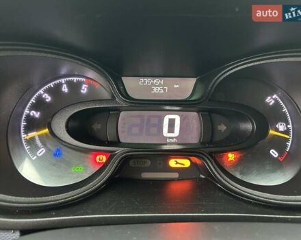 Білий Опель Віваро, об'ємом двигуна 1.6 л та пробігом 235 тис. км за 11999 $, фото 13 на Automoto.ua