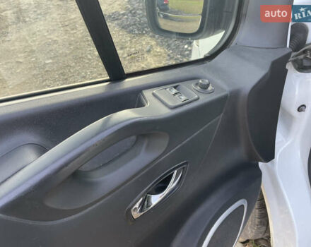 Белый Опель Виваро, объемом двигателя 1.6 л и пробегом 266 тыс. км за 12999 $, фото 23 на Automoto.ua