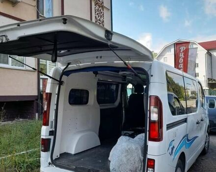 Белый Опель Виваро, объемом двигателя 1.6 л и пробегом 230 тыс. км за 16000 $, фото 3 на Automoto.ua