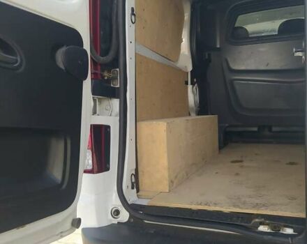 Білий Опель Віваро, об'ємом двигуна 1.6 л та пробігом 178 тис. км за 16300 $, фото 7 на Automoto.ua