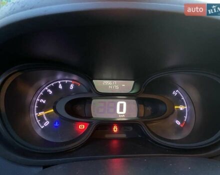 Белый Опель Виваро, объемом двигателя 1.6 л и пробегом 295 тыс. км за 11800 $, фото 9 на Automoto.ua