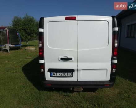Белый Опель Виваро, объемом двигателя 1.6 л и пробегом 275 тыс. км за 11399 $, фото 1 на Automoto.ua